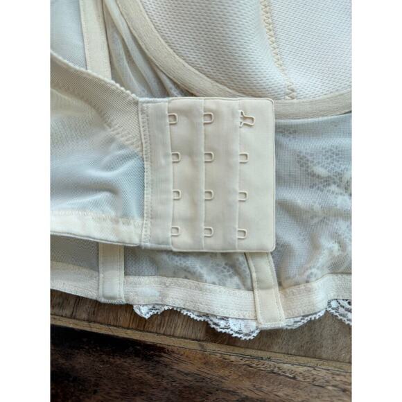Dominique Beige Tayler Lace Backless & Strapless Corselet Bra Size 38F - Picture 5 of 7